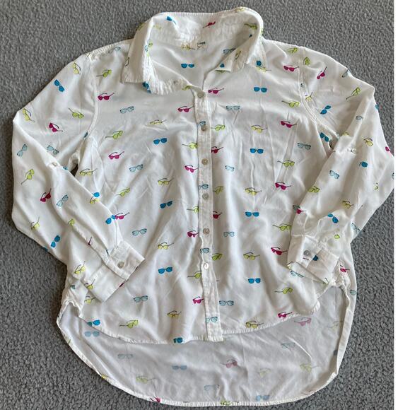 Jane and Delancey Button Top Large Sunglasses Novelty Print Long Sleeve White - Picture 1 of 14